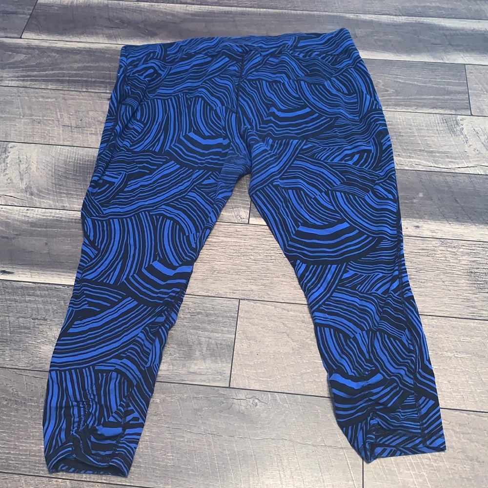 Workout leggings.